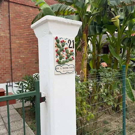 Il Balcone Fiorito Couette-café *